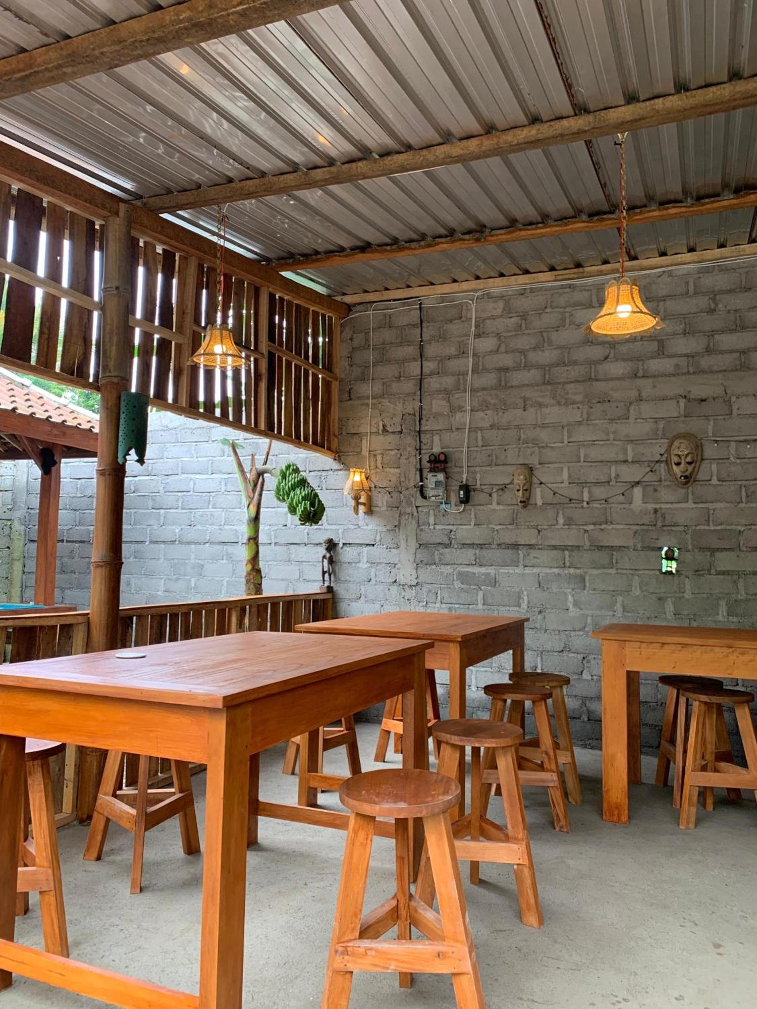 Avocado Homestay Тетебату Экстерьер фото